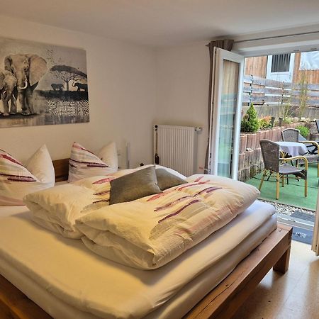 I24Rooms - Gaestezimmer Mit Eigenem Garten Legau Exteriér fotografie