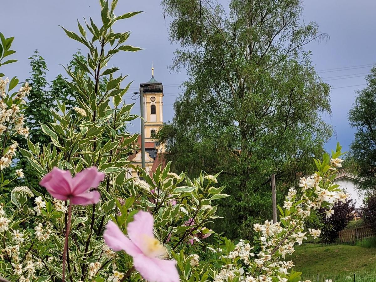 I24Rooms - Gaestezimmer Mit Eigenem Garten Legau Exteriér fotografie